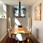 Hampton Hall - Wonderful Converted In Redland Holiday home Bristol