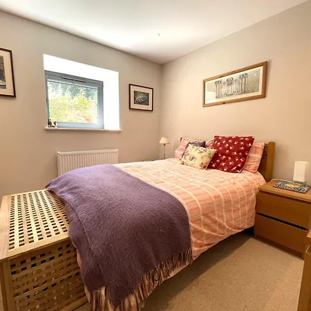 Hampton Hall - Wonderful Converted In Redland Holiday home
