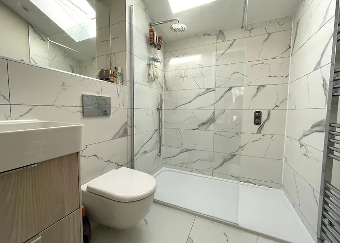 בית נופש Hampton Hall - Wonderful Converted In Redland *