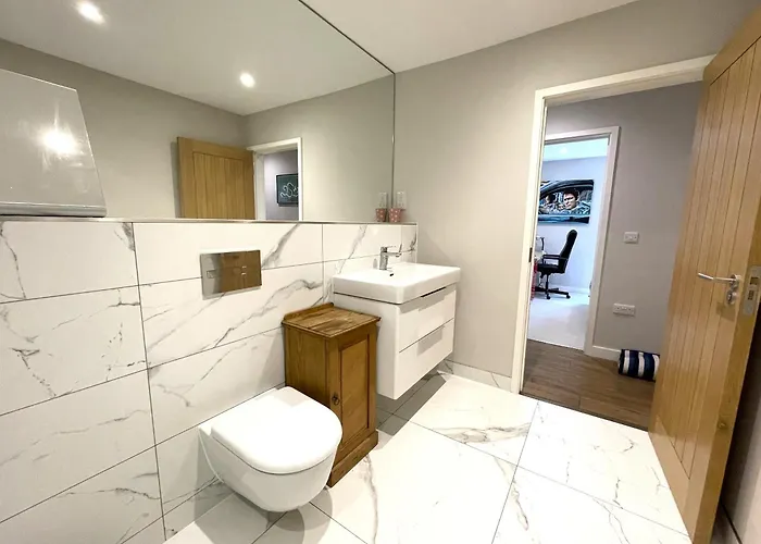 בית נופש Hampton Hall - Wonderful Converted In Redland