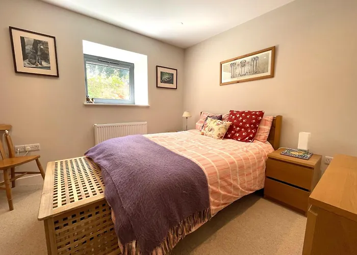 Hampton Hall - Wonderful Converted In Redland Holiday home