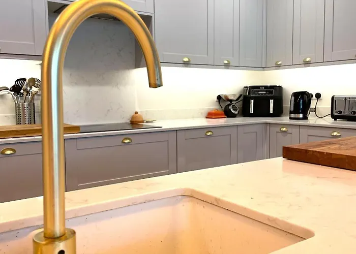 Hampton Hall - Wonderful Converted In Redland Holiday home Bristol